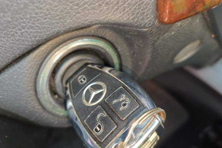 Used Mercedes-Benz C-Class 2013 C 260 Elegant Grand Edition Vehicle Key