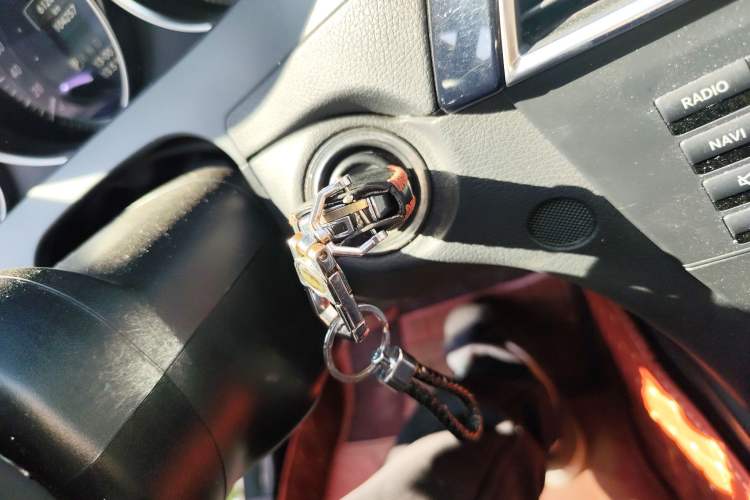 Used Mercedes-Benz C-Class 2013 C 180 Classic Grand Edition Vehicle Key