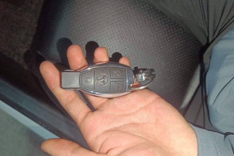 Used Mercedes-Benz C-Class 2013 C 180 Classic Grand Edition Vehicle Key