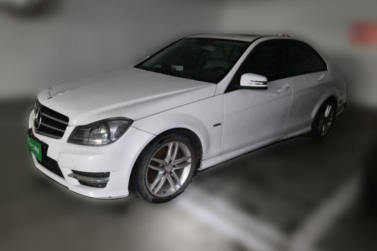 Używany Mercedes-Benz C-Class 2013 C 180 Classic Grand Edition Guazi used car, China used car export, Used car for sale, Used cars, Cheapest cars for sale