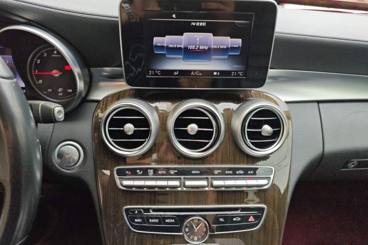 Used Mercedes-Benz C-Class 2015 Facelift C 200 L Audio And AC Panel