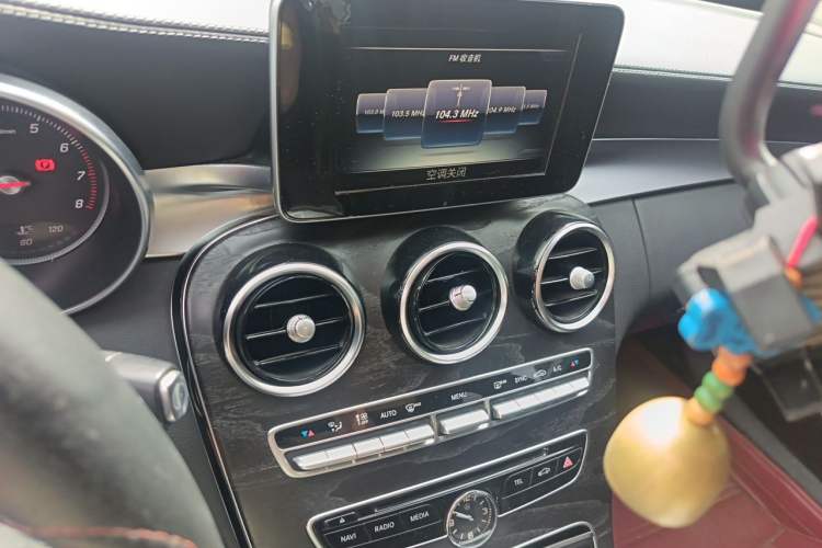 Used Mercedes-Benz C-Class 2015 C 200 L 4MATIC Sport Edition Audio And AC Panel