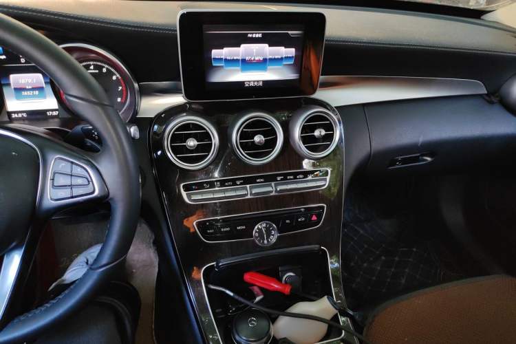 Used Mercedes-Benz C-Class 2015 C 200 L Audio And AC Panel