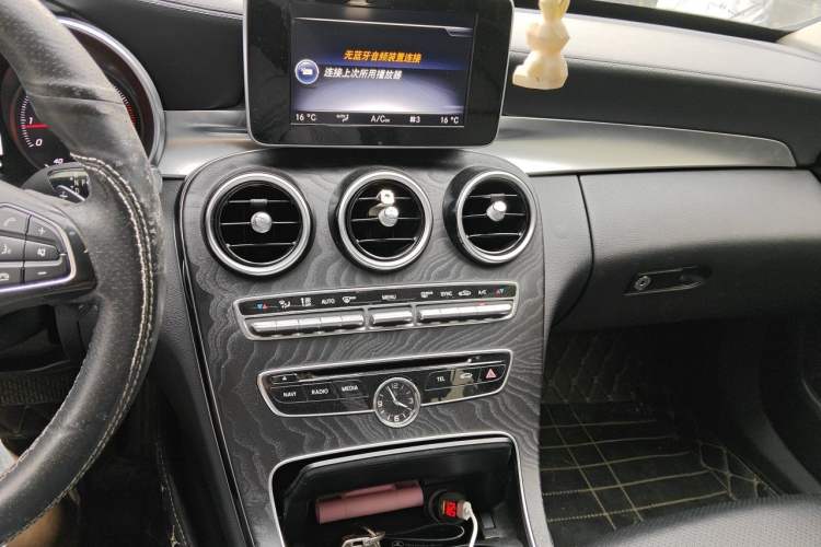 Used Mercedes-Benz C-Class 2015 Restyled C 180 L Sport Edition Audio And AC Panel