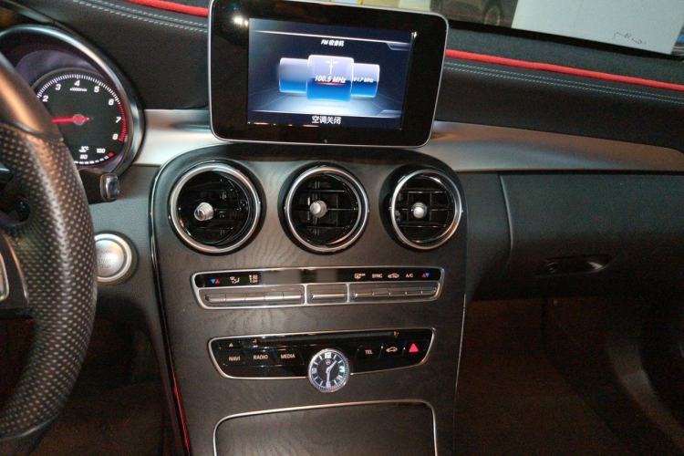 Used Mercedes-Benz C-Class 2015 C 200 L Sport Edition Audio And AC Panel