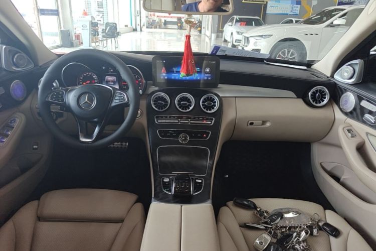 Used Mercedes-Benz C-Class 2015 Revised C 200 L Sport Edition Center Console