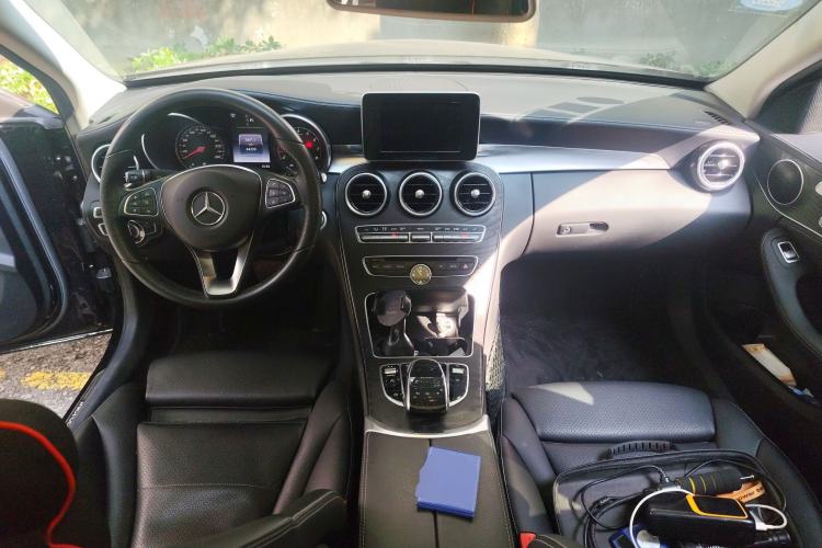 Used Mercedes-Benz C-Class 2015 Revised C 200 L Sport Edition Center Console