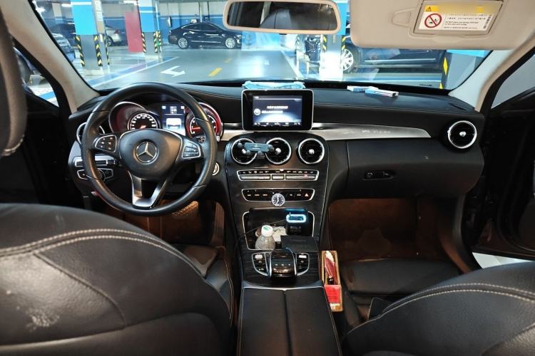 Used Mercedes-Benz C-Class 2015 Revised C 200 L Sport Edition Center Console