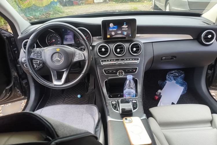Used Mercedes-Benz C-Class 2015 C 200 L Sport Edition Center Console