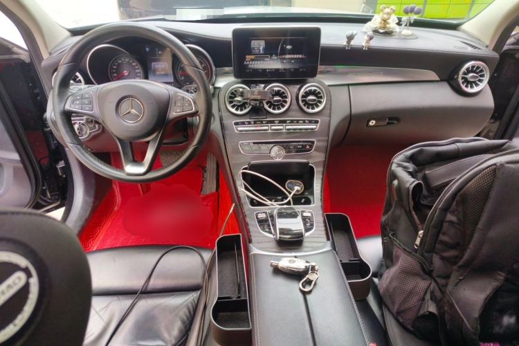 Used Mercedes-Benz C-Class 2015 C 300 L Sport Edition Center Console