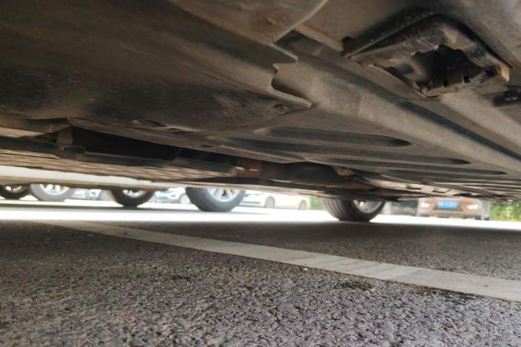 Used Mercedes-Benz C-Class 2015 C 180 L Chassis Front Left
