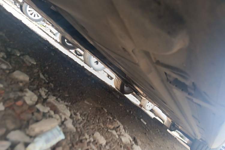 Used Mercedes-Benz C-Class 2015 C 200 L 4MATIC Sport Edition Chassis Front Left