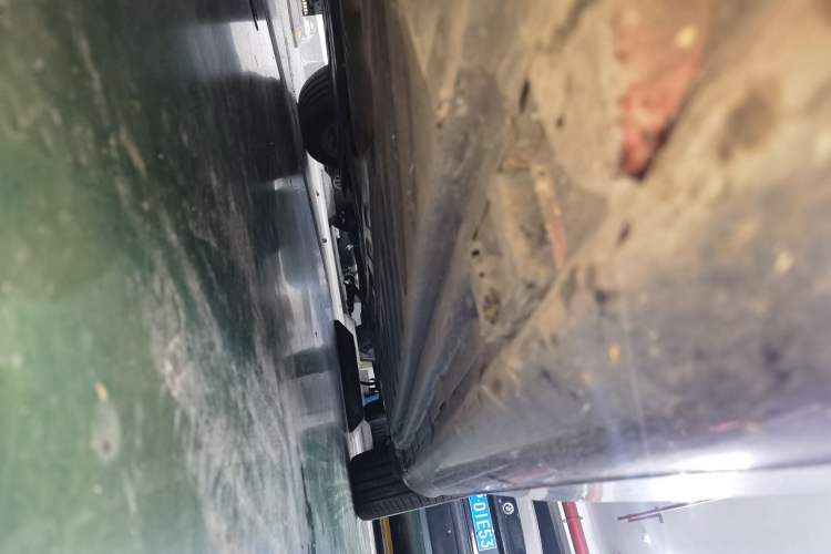Used Mercedes-Benz C-Class 2015 Facelift C 180 L Chassis Front Left
