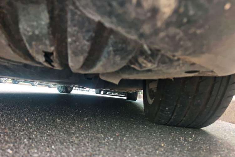 Used Mercedes-Benz C-Class 2015 Facelift C 180 L Chassis Front Left