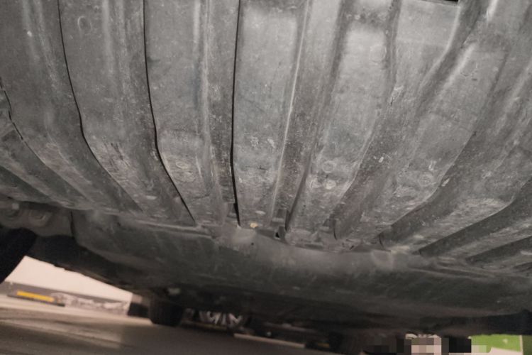 Used Mercedes-Benz C-Class 2015 Facelift C 200 L Chassis Front