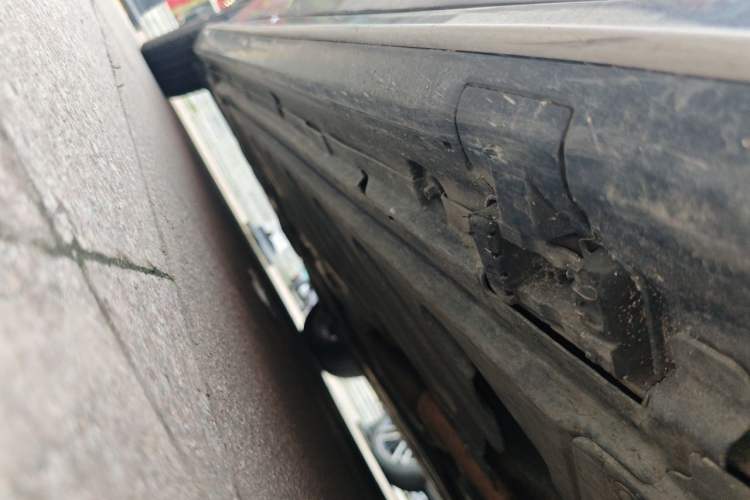 Used Mercedes-Benz C-Class 2015 C 200 L Sport Edition Chassis Front Right