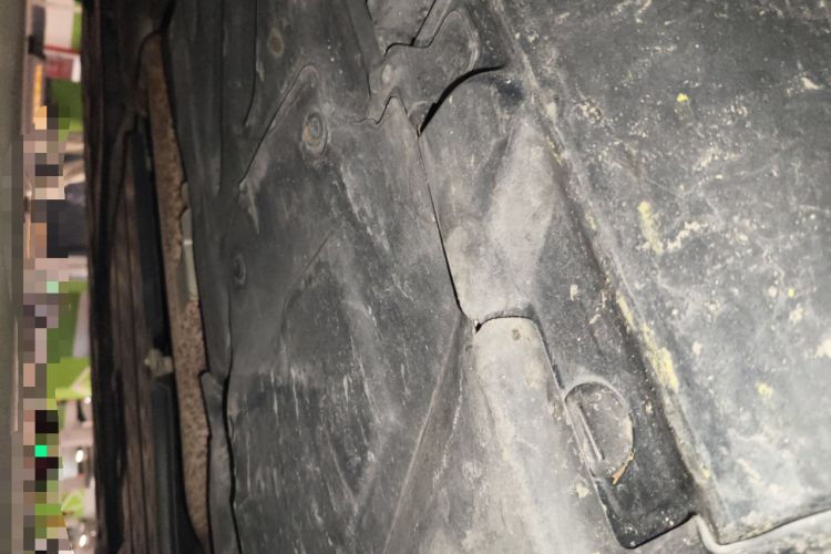 Used Mercedes-Benz C-Class 2015 Facelift C 200 L Chassis Front Right