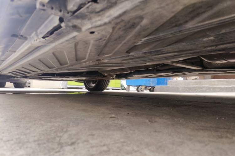 Used Mercedes-Benz C-Class 2015 C 300 L Sport Edition Chassis Rear Left