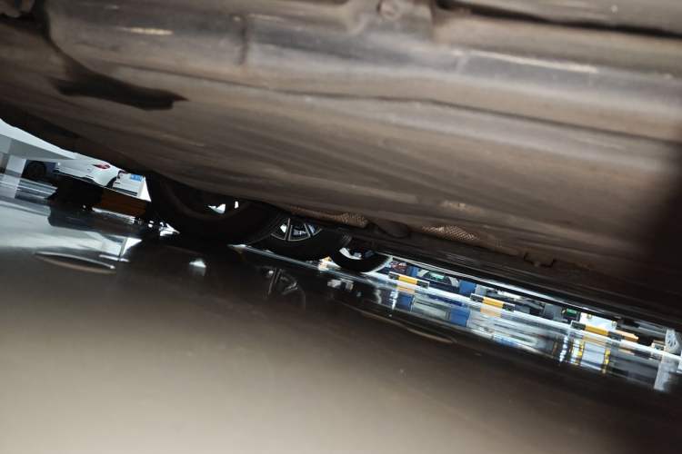 Used Mercedes-Benz C-Class 2015 Revised C 200 L Sport Edition Chassis Rear Right