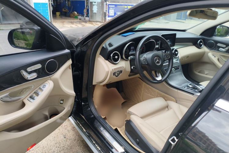 Used Mercedes-Benz C-Class 2015 Revised C 200 L Sport Edition Driver Seat