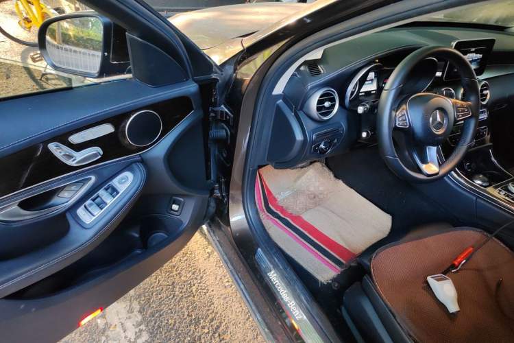 Used Mercedes-Benz C-Class 2015 C 200 L Driver Seat
