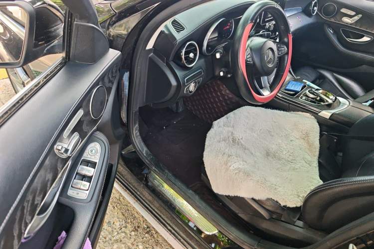Used Mercedes-Benz C-Class 2015 Revised C 200 L Sport Edition Driver Seat