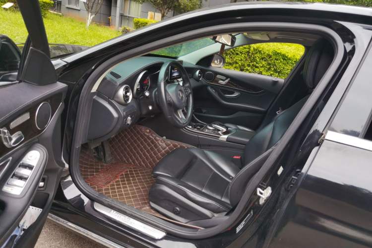Used Mercedes-Benz C-Class 2015 C 200 L Driver Seat