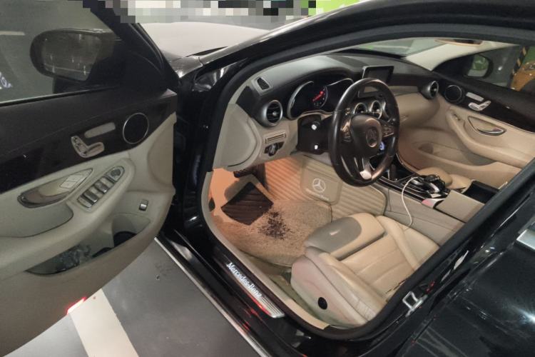 Used Mercedes-Benz C-Class 2015 Facelift C 200 L Driver Seat