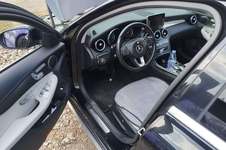Used Mercedes-Benz C-Class 2015 C 200 L Sport Edition Driver Seat