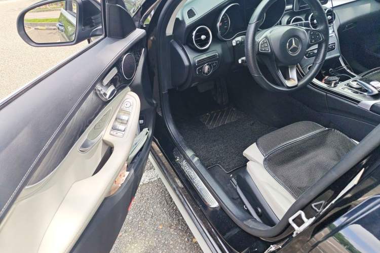 Used Mercedes-Benz C-Class 2015 C 200 L Sport Edition Driver Seat