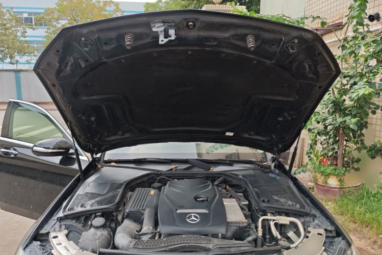 Used Mercedes-Benz C-Class 2015 Facelift C 200 L Engine Bay