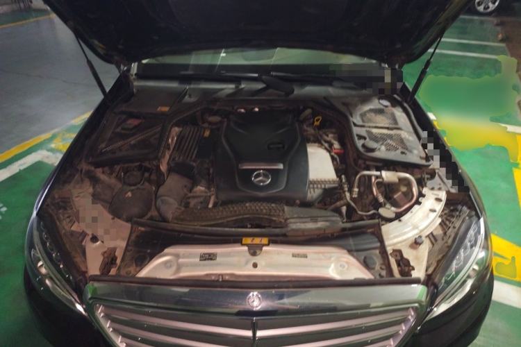 Used Mercedes-Benz C-Class 2015 C 200 L Engine Bay