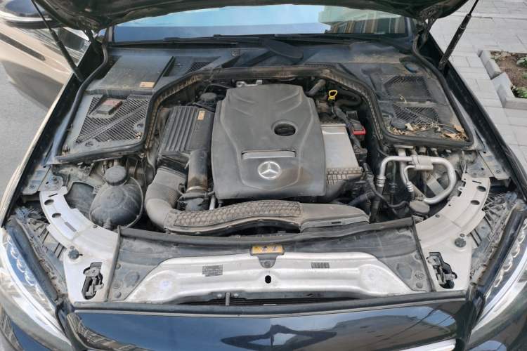 Used Mercedes-Benz C-Class 2015 C 200 L Sport Edition Engine Bay