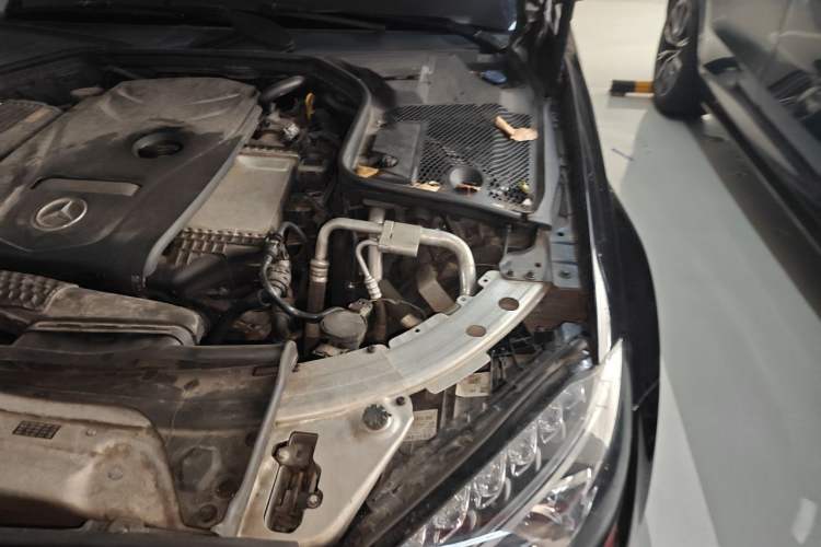 Used Mercedes-Benz C-Class 2015 Revised C 200 L Sport Edition Engine Bay Left