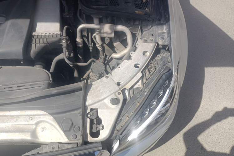 Used Mercedes-Benz C-Class 2015 C 200 L 4MATIC Sport Edition Engine Bay Left
