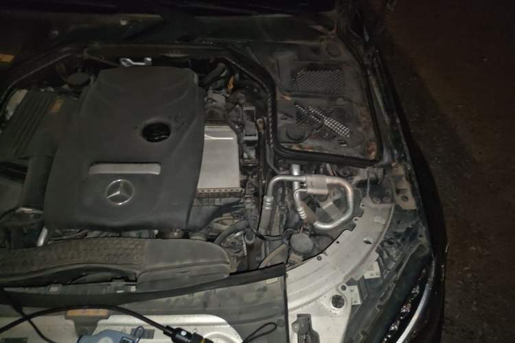 Used Mercedes-Benz C-Class 2015 Revised C 200 L Sport Edition Engine Bay Left
