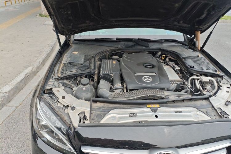 Used Mercedes-Benz C-Class 2015 C 200 L Sport Edition Engine Bay Right