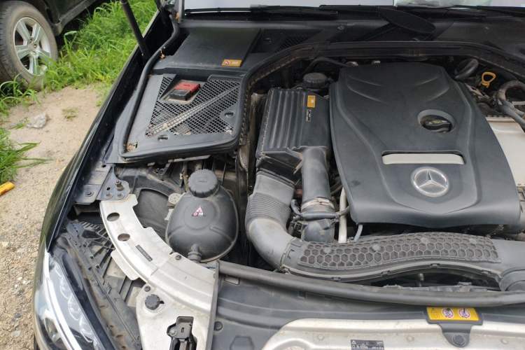 Used Mercedes-Benz C-Class 2015 Revised C 200 L Sport Edition Engine Bay Right