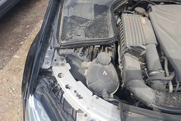 Used Mercedes-Benz C-Class 2015 C 200 L 4MATIC Sport Edition Engine Bay Right