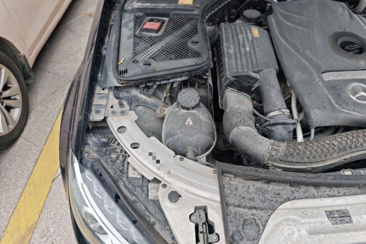 Used Mercedes-Benz C-Class 2015 C 200 L Sport Edition Engine Bay Right