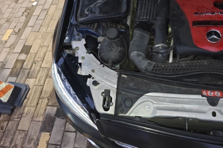 Used Mercedes-Benz C-Class 2015 C 200 station wagon Engine Bay Right