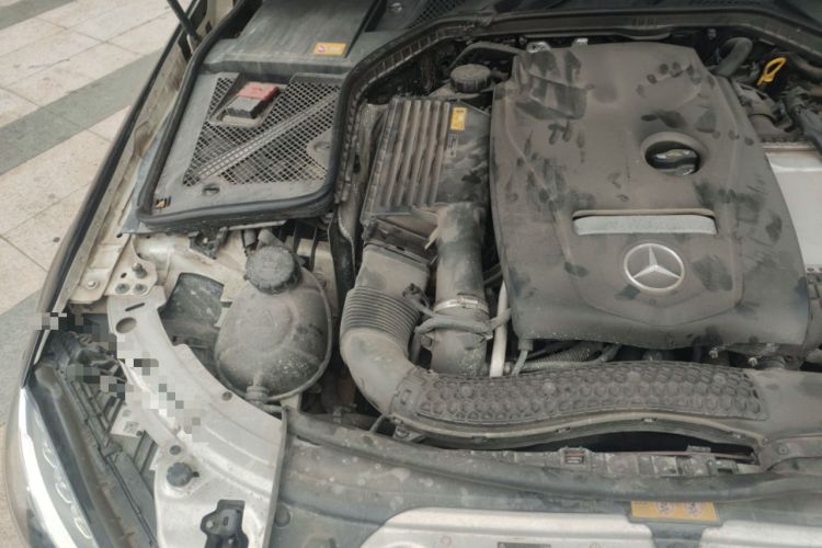 Used Mercedes-Benz C-Class 2015 C 200 L Engine Bay Right