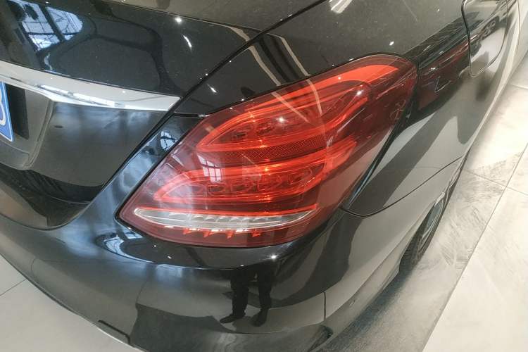 Used Mercedes-Benz C-Class 2015 C 200 L Sport Edition Exterior 6