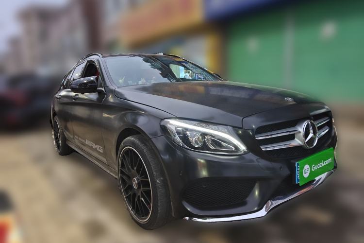 Used Mercedes-Benz C-Class 2015 C 200 station wagon Front Right 45 Deg