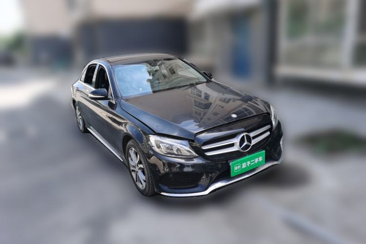 Used Mercedes-Benz C-Class 2015 C 200 L Sport Edition Front Right 45 Deg