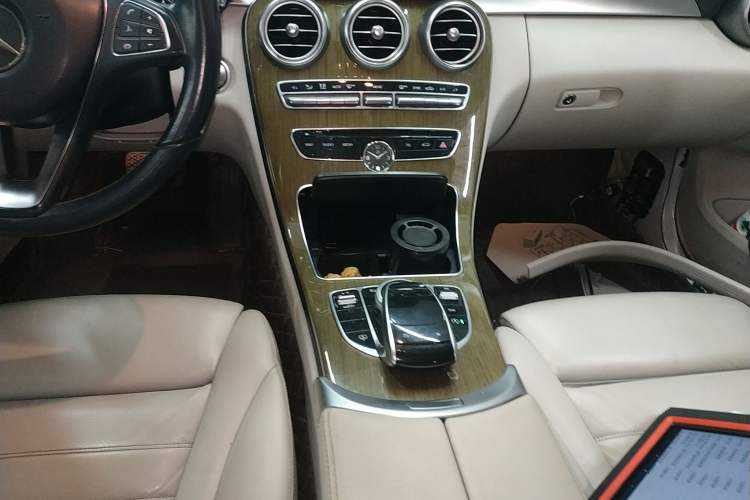 Used Mercedes-Benz C-Class 2015 C 260 L Gear Lever