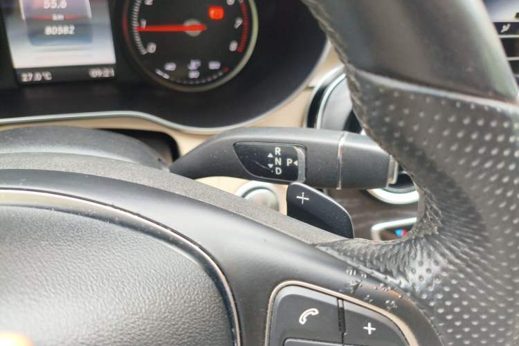 Used Mercedes-Benz C-Class 2015 Revised C 200 L Sport Edition Gear Lever