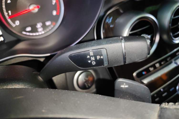 Used Mercedes-Benz C-Class 2015 C 200 L Gear Lever