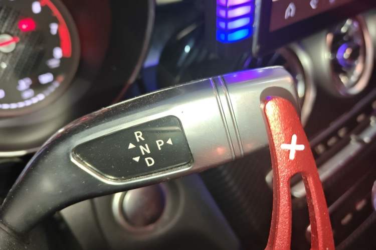 Used Mercedes-Benz C-Class 2015 C 200 station wagon Gear Lever