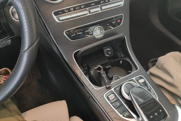 Used Mercedes-Benz C-Class 2015 C 200 station wagon Gear Lever